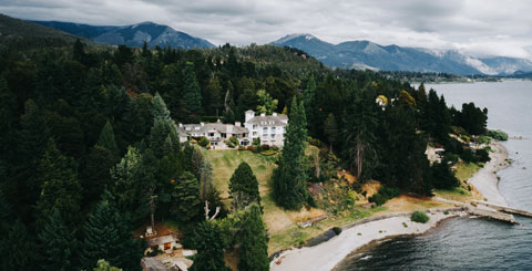 Reabre sus puertas en Bariloche La Cascada Casa Patagónica by DON