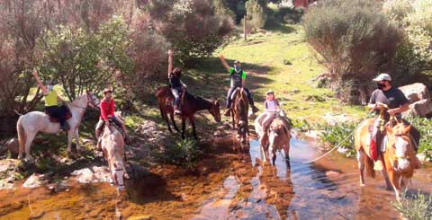 Cabalgatas en las sierras