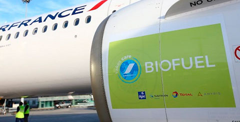 Francia comienza a producir combustible sustentable para la aviación