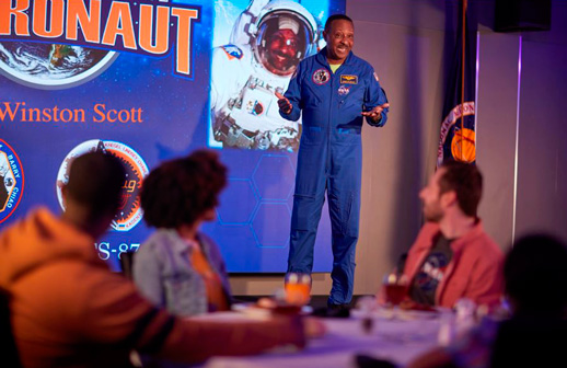 Charlando con astronautas