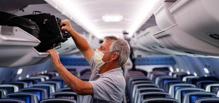 Europa sin mascarillas en los aviones, con mascarillas en los trenes