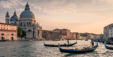 Venecia requerirá reservación de ingreso para controlar el turismo masivo