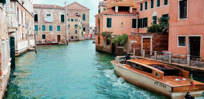 Venecia duplicará las tarifas de entrada para los visitantes en 2025
